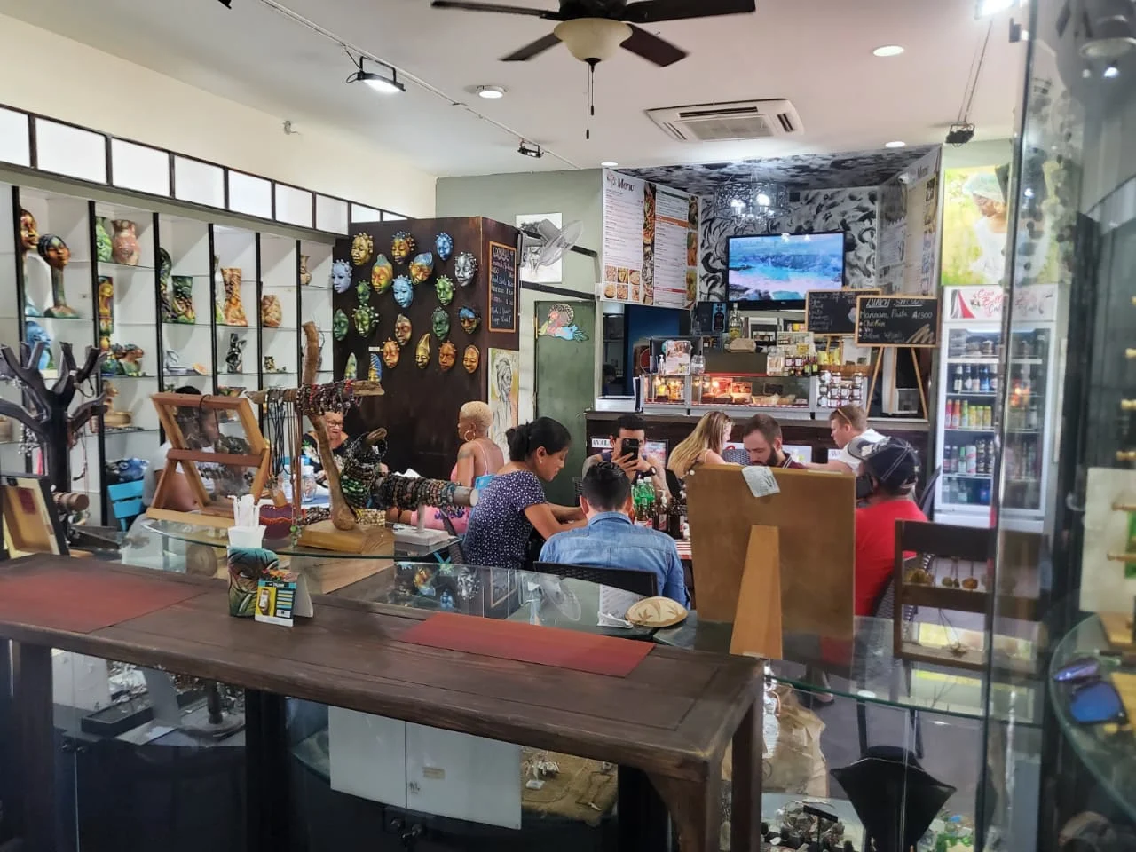 Ciao Bella Art Cafe & Restaurant — coffee, pastries, fresh juice